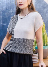 Short Sleeve Colorblock Printed Sweater Top Black & Beige