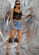 Sleeveless Sweetheart Neckline Lace Crop Top Black
